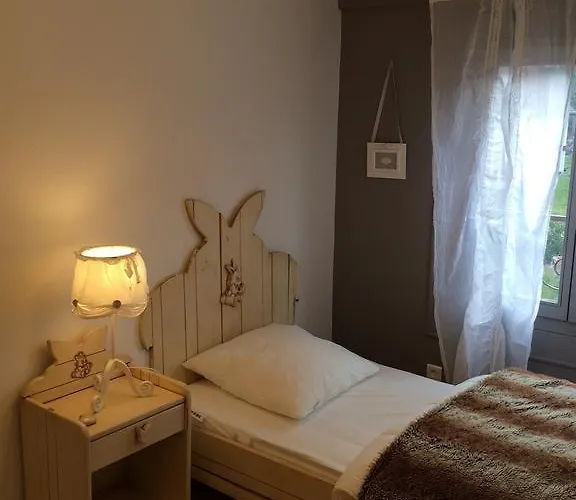 Des 3 Chateaux 度假居 *